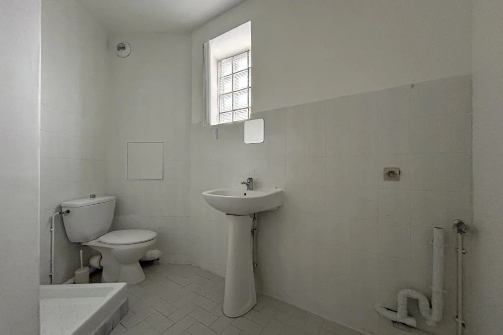 Image_, Studio, Villepinte, ref :G012600030006