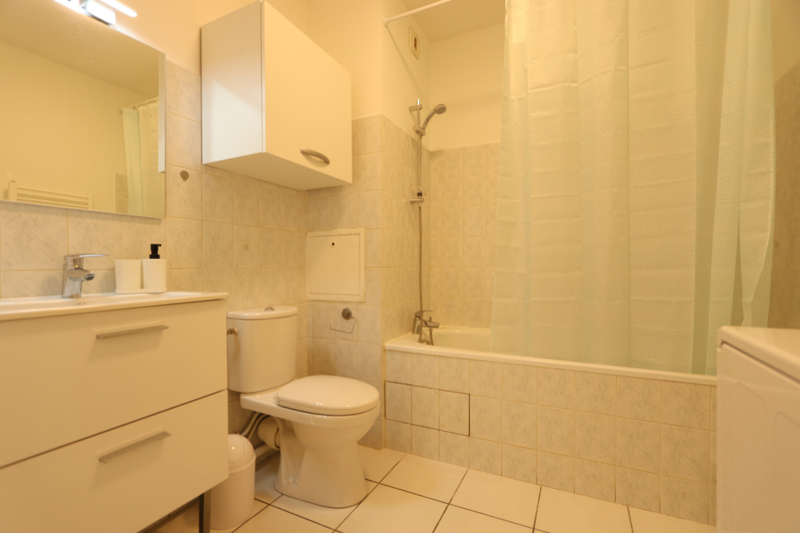 Image_, Studio, Livry-Gargan, ref :G0139